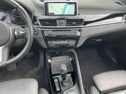BMW X1 sDrive20i High Executive *Automaat*Navi*Camera*Schuif/kanteldak*Climate Control*Stoelverwarming*Lederen bekleding*LM. Velgen*Zeer nette auto!