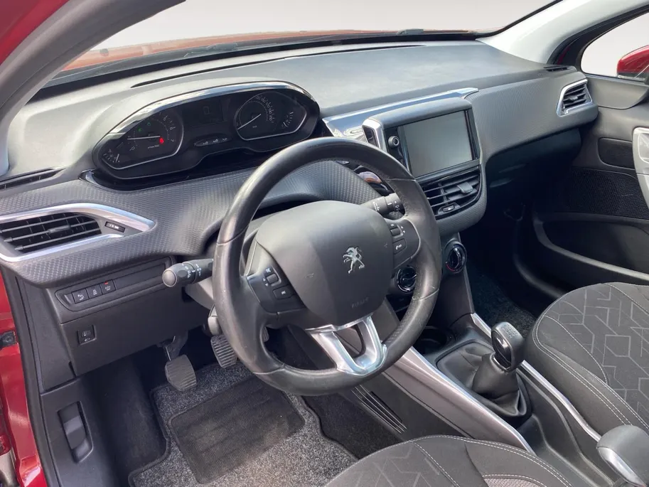 Peugeot 2008 1.2 PureTech Blue Lion NL Auto | Panorama | Cruise | Park sens | Navi | Etc.