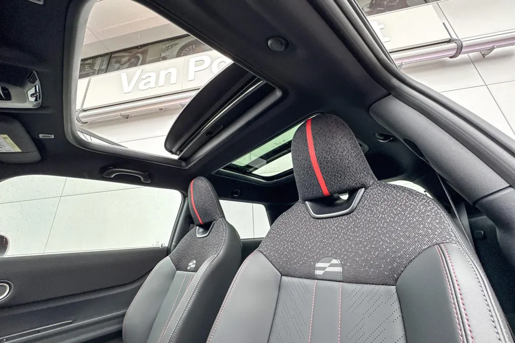 MINI Cooper 3-deurs Victory Edition JCW