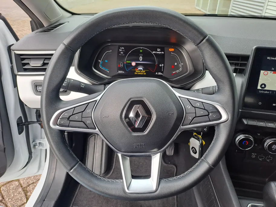 Renault Clio 1.6 E-Tech Full Hybrid 145 evolution AUTOMAAT | Navigatie | Sensoren | Airco | Cruise | Rijstrooksensor met correctie | DAB | Apple Carplay/Android Auto