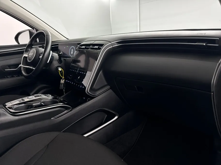 Hyundai Tucson 1.6 T-GDI PHEV 265 PK 4WD | 19'' L.M. Velgen | Adaptieve Cruise Control | Parkeercamera