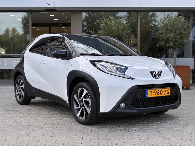 Toyota Aygo X 1.0 VVT-i S-CVT Puls