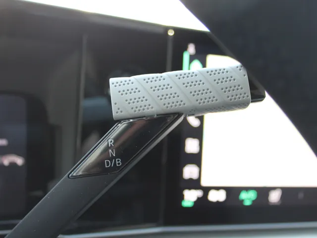 Renault 5 comfort range Roland-Garros 52 kWh | Alpine spoiler | Navigatie | Adaptive Cruise | Speciale uitvoering | DEMONSTRATIE AUTO, VRAAG NAAR BESCHIKBAARHEID |