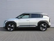 Kia EV3 Plus Advanced 81.4 kWh | Stuur/stoelverwarming | Schuifdak | Camera | Elek. stoelverstelling | 19' LM | Dodehoek detectie | Clima | LED |