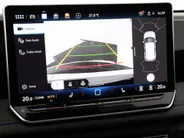 Volkswagen Tiguan 1.5eTSI/150PK R-Line Blackstyle DSG · Panoramadak · Trekhaak · Apple/Android Car Play · Camera · Garantie t/m 30-09-2030 of 100000km.