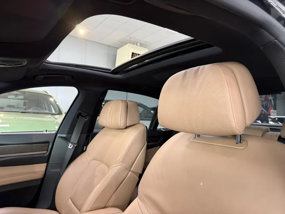 BMW 7 Serie 740i 326PK Automaat High Executive BMW 7-serie 740i