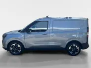 Ford E-Transit Courier Limited 46 kWh Let op! te bestellen voertuig! | Nu met 0,99% rente actie op financial lease | Driver Assist Pack | Camera | Navigatie | Trekhaak