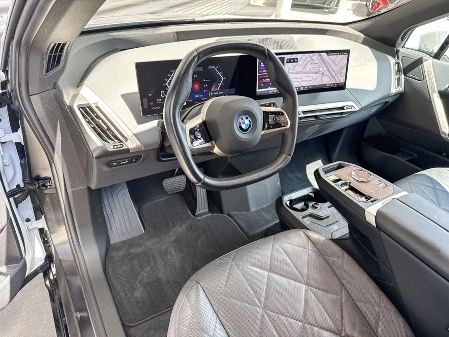 BMW iX xDrive40 Business Edition Plus 77 kWh