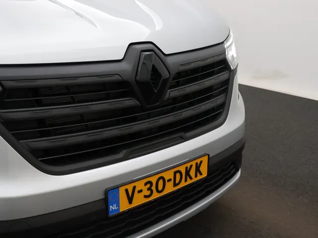 Renault Trafic 170PK L2H1 | 2 SCHUIFDEUREN | Luxe | DC DUBBEL CABINE BLACK EDITION | FULL OPTION | NAVIGATIE | CAMERA | KEYLESS | PARKEERSENSOREN
