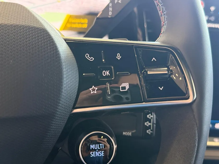 Renault Austral 1.2 E-Tech full hybrid 200 esprit Alpine *Panaroma*Aut*Navi+360Camera*Climate*Adaptive Cruise*Stoel/Stuur Verw.*Als Nieuw!