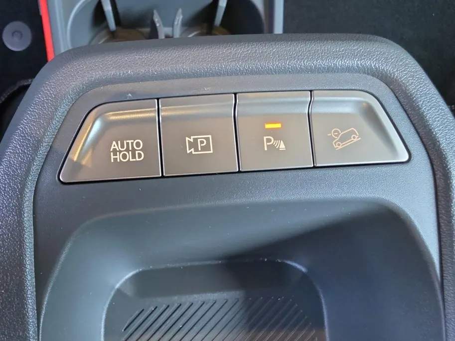 Kia EV3 GT-Line Business Edition 81.4 kWh | Navigatie | Stoel + Stuur verwarming | Navigatie | Climate control | Parkeer camera achter