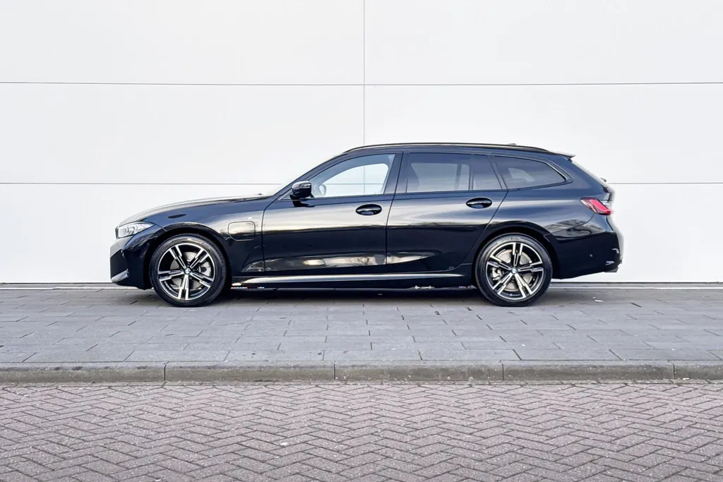 BMW 3 Serie Touring 330e