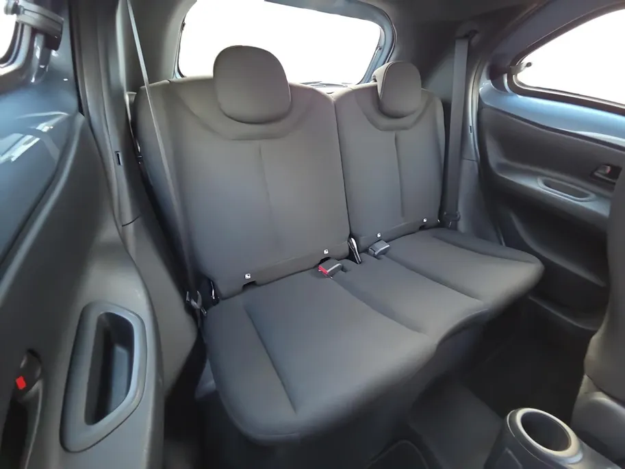 Toyota Aygo X 1.0 VVT-i MT Play | Zeer nette auto | Apple CarPlay & Android Auto | Camera | 100 % onderhouden | Fabrieksgarantie t/m 8-2034 |