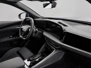 Audi Q5 e-hybrid quattro S edition Competition 367 PK · Panorama dak · Trekhaak elek. wegklapbaar · bijrijdersdisplay · 21' LM Velgen