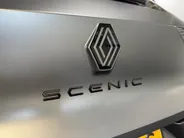 Renault Scénic E-Tech EV87 long range Esprit Alpine Automaat | DEMO - 17% Bijtelling | 360 Camera | Digital Cockpit | Elektrische Achterklep | Adaptive Cruise Control | Apple CarPlay/Android Auto |