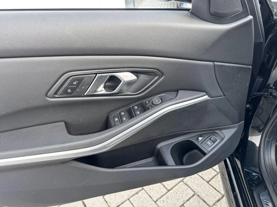 BMW 3 Serie Sedan 330e
