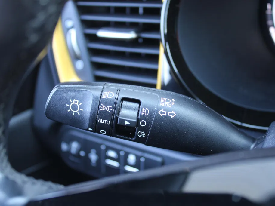 Kia XCeed 1.4 T-GDi DCT7 DynamicPlusLine | Trekhaak | Design Pack | Schuifdak | Camera | 18' LM | Navi | LED | Adap. Cruise | Clima | Automaat |