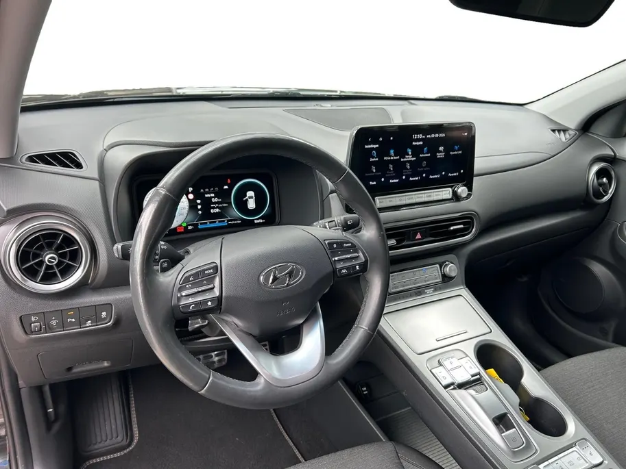Hyundai Kona EV Comfort Smart 64 kWh | Apple Carplay/Android Auto | cruise control adaptief met Stop&Go | navigatiesysteem full map | Stoelverwarming | warmtepomp |