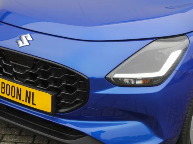 Suzuki Swift 1.2 Select Smart Hybrid Automaat | Navi | Adap. Cruise | All Season