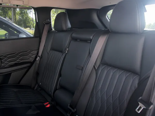 Mitsubishi Outlander 2.4i PHEV Instyle | voorraad korting €8000,-
