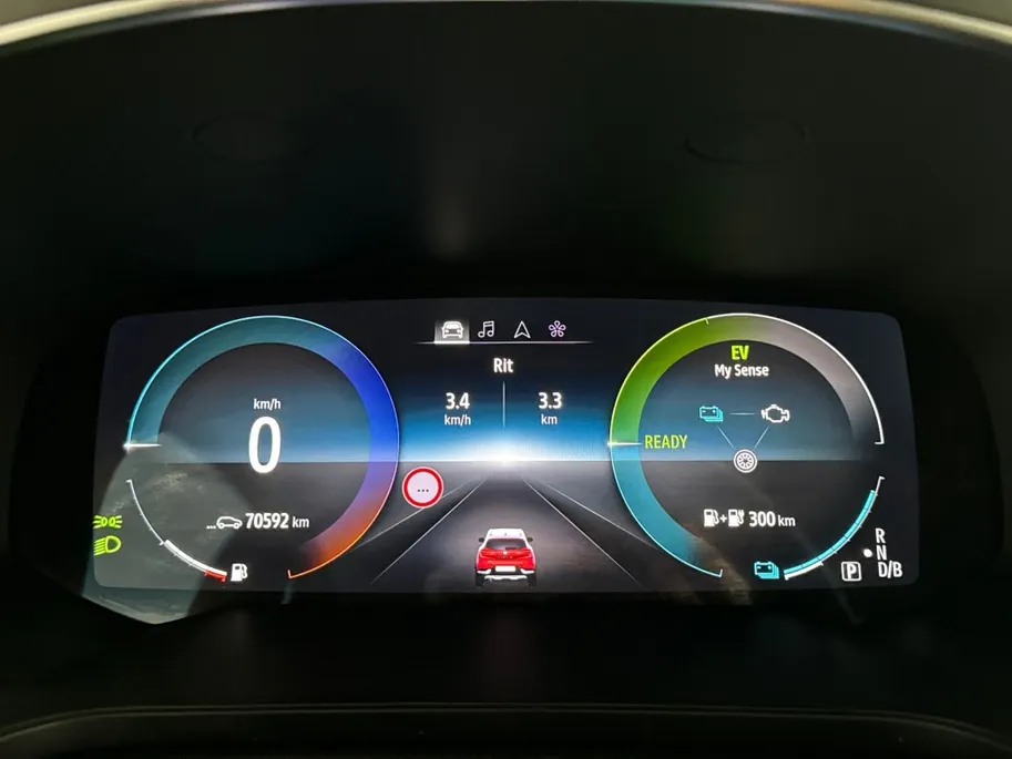 Renault Captur 1.6 E-Tech PHEV 160 Intens | Groot Scherm + Navigatie | Parkeercamera | Cruise Control