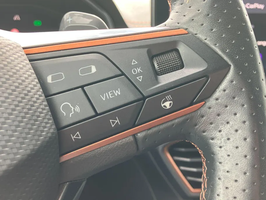 CUPRA Formentor 1.4 e-Hybrid/245PK VZ Panoramadak ·  Navigatie · 360°Camera + Parkeersensoren ·