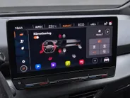 CUPRA Born Impulse 62 kWh 204pk · SOH 94,9% · Camera · Keyless · Apple/Android Car Play · Stuurwielverwarming · ACC · Sfeerverlichting · Garantie t/m 19-07-2027 of 80.000km