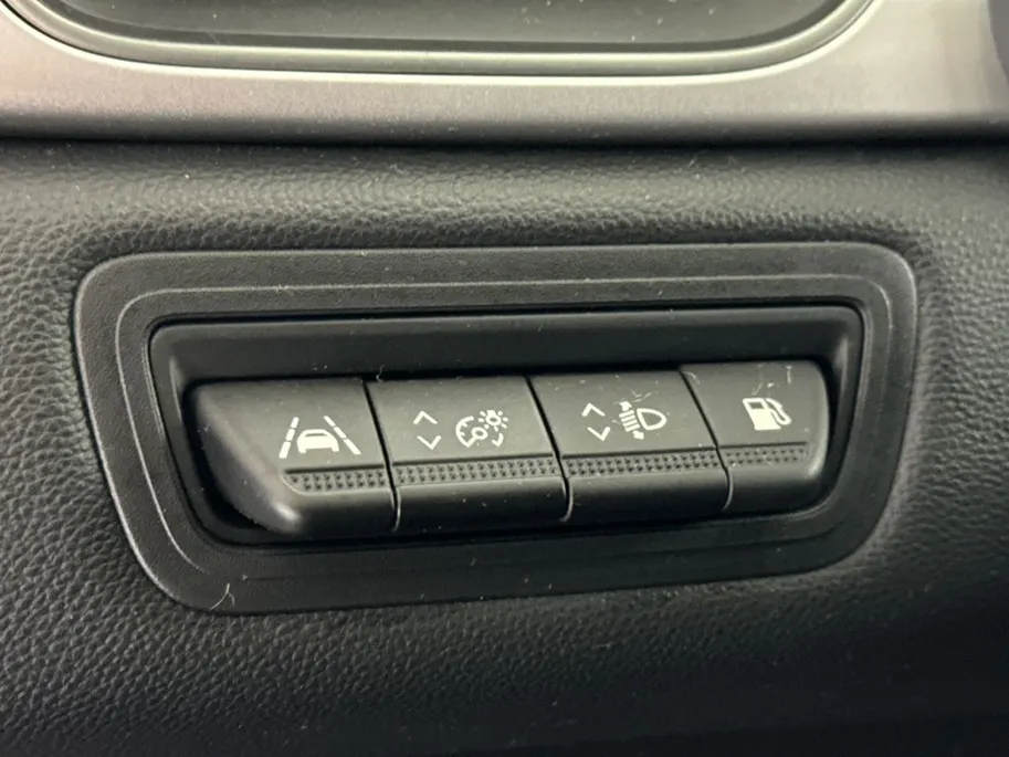 Renault Captur 1.6 E-Tech PHEV 160 Intens | Groot Scherm + Navigatie | Parkeercamera | Cruise Control
