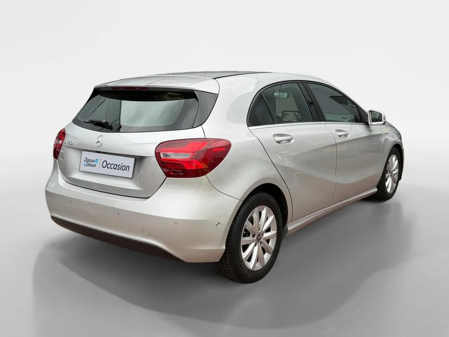 Mercedes-Benz A-Klasse 180 Business Solution | Zeer nette auto | Navigatie | Achteruitrijcamera | Parkeersensoren v + a | Comfort stoelen | Stoelverwarming | Bovag garantie | NAP