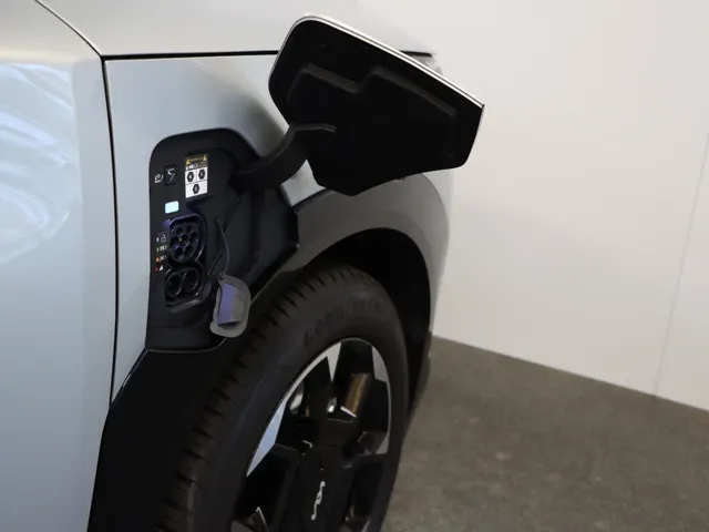 Kia EV5 GT-Line Business Edition 81.4 kWh Afneembare trekhaak & 4 Seizoensbanden