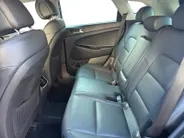 Hyundai Tucson 1.6 GDi Comfort | Elektrisch Verstelbare Stoelen | Navigatie | Bluetooth | Camera | Stoelverwarming | Cruise & Climate Control | Onderhoudshistorie | All Season Banden | 12 Maanden BOVAG Garantie