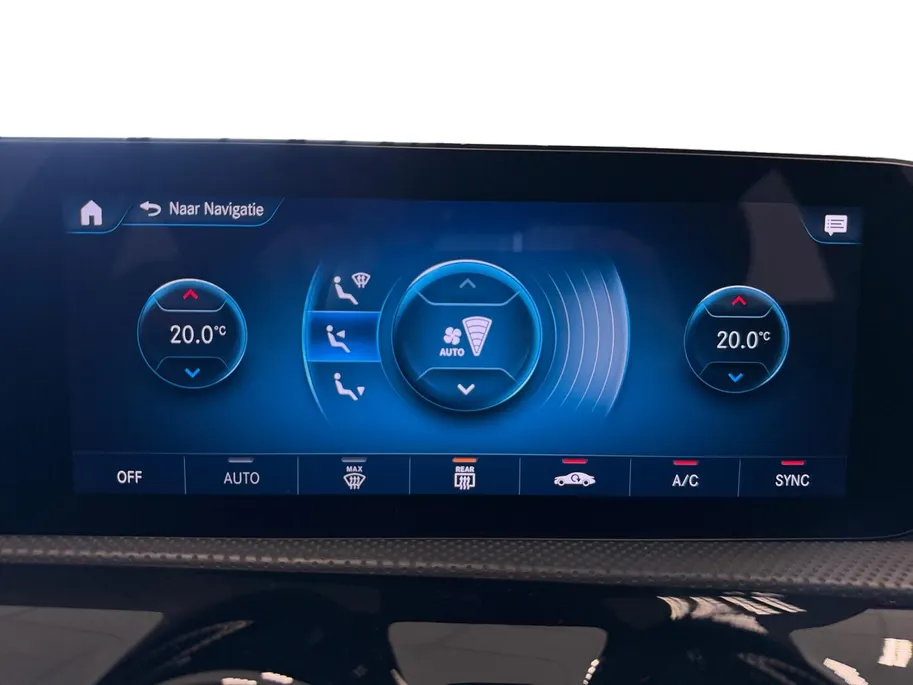 Mercedes-Benz CLA 180 AUTOMAAT | LUXURY LINE | APPLE CARPLAY | NL-AUTO |