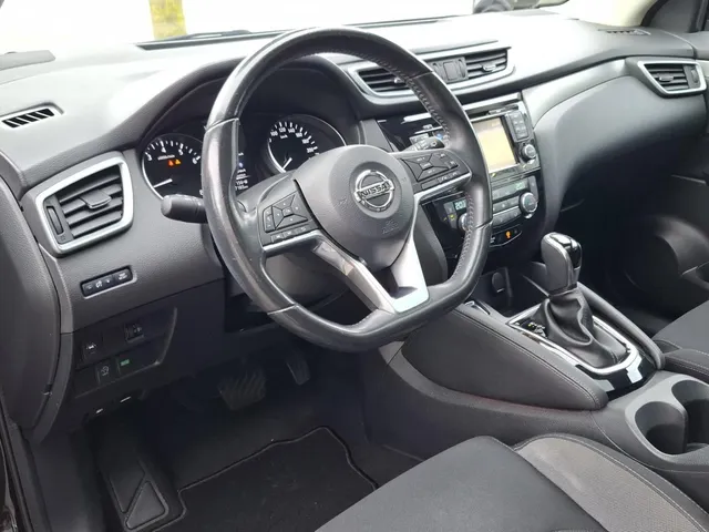 Nissan QASHQAI 1.2 115pk DIG-T XTRONIC N-Connecta | Trekhaak | Panoramadak | Navigatie | 360-Camera | Keyless