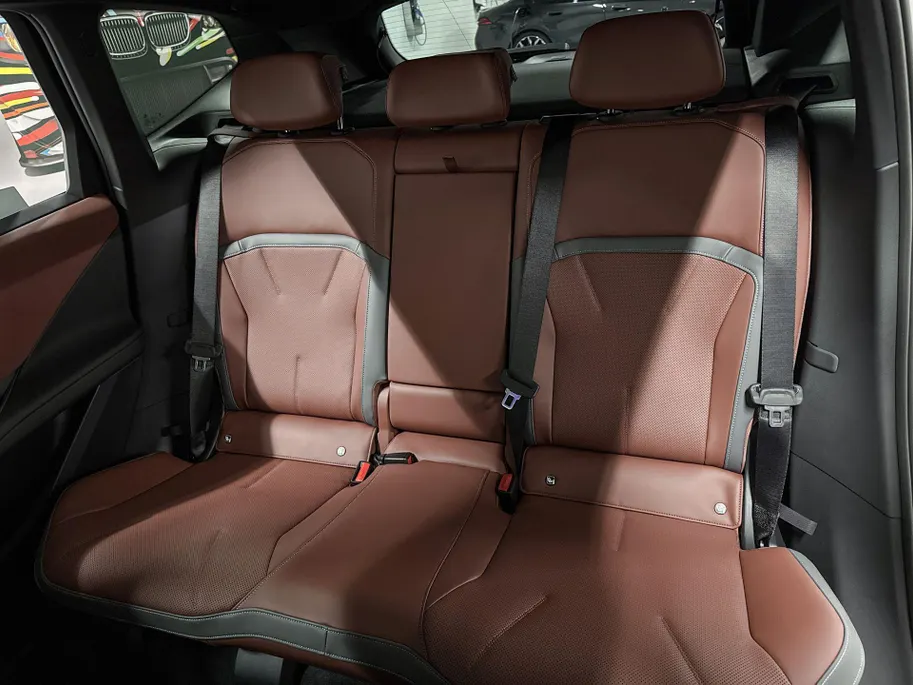 BMW iX3 50 xDrive