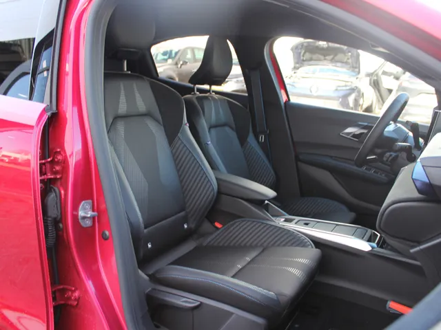 Renault Clio 1.8 Hybrid 160 PK esprit Alpine | Harman Kardon geluid 9 luidspeakers | Dode hoek detectie | Camera achter | NIEUW OP VOORRAAD