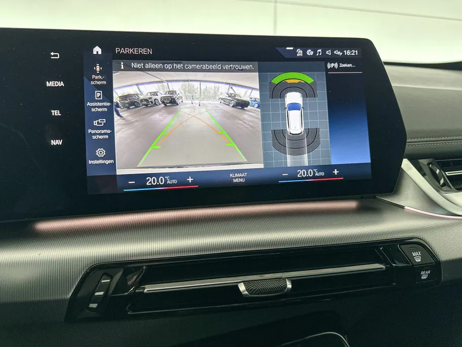 BMW iX1 xDrive30 Launch Edition 67 kWh