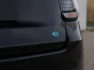 Fiat 600e RED 54 kWh | Carplay | Clima | Cruise | Direct Leverbaar