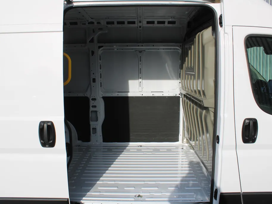 Opel Movano 2.2D 140 S&S L2H2 3.5t | BPM Vrij | Keyless Entry | Camera | Carplay | Cruise | Draadloos laden |