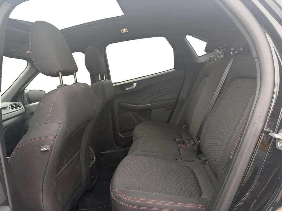 Ford Kuga 2.5 PHEV ST-Line | NL auto | Automaat | Panorama dak | Elektr. trekhaak | Winter pack | Adapt. Cruise control | BLIS | 360 graden camera | Draadloos opladen mobiel | Fabrieksgarantie tot 01-2028 |