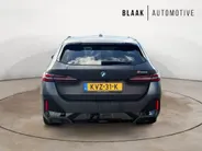 BMW 5 Serie Touring 530e M Sport-Pro Edition | matzwart | 21' individual | innovation | leer | head-up