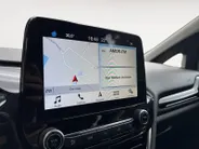 Ford Fiesta 1.0 EcoBoost Vignale | Automaat | Achteruitrijcamera | Cruise control | Carplay | Stoelverwarming