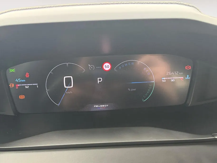 Peugeot 208 1.2 Hybrid 110 e-DCS6 Allure | Lichtmetaal | Automaat | Apple Carplay | Android Auto | 1 Jaar Bovag Garantie