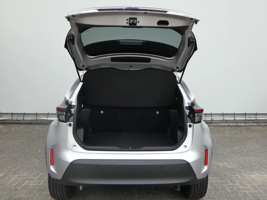 Toyota Yaris Cross 1.5 VVT-I Hybrid 116pk CVT Dynamic / 12.000 km !!!