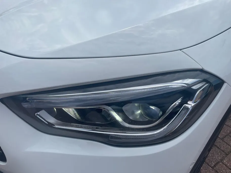 Mercedes-Benz GLA 180 Business Solution AMG *Automaat*Navi+Camera*Trekhaak*Stoelverwarming*Elekt. Achterklep.*1ste Eigenaar!