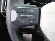 Kia EV5 GT-PlusLine 81.4 kWh | Schuifdak | Stuur-/stoelverwarming + ventilatie | Warmtepomp | 360 Camera | Geheugenstoel | Leer | HUD | LED | 19' LM |