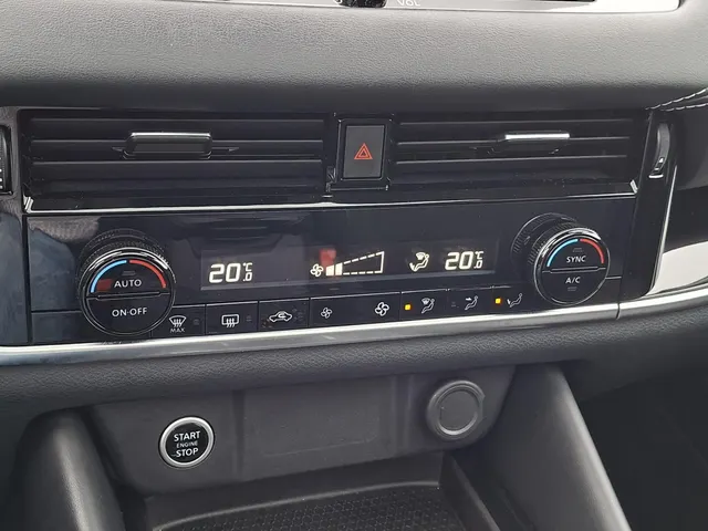 Nissan QASHQAI 1.3 MHEV Xtronic N-Connecta NAVI | PANO DAK | NL-auto | rijklaarprijs !!