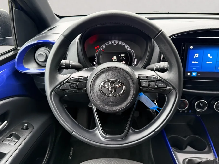 Toyota Aygo X 1.0 VVT-i MT Pulse | Bi-tone | all seasons | Android/Apple Carpl