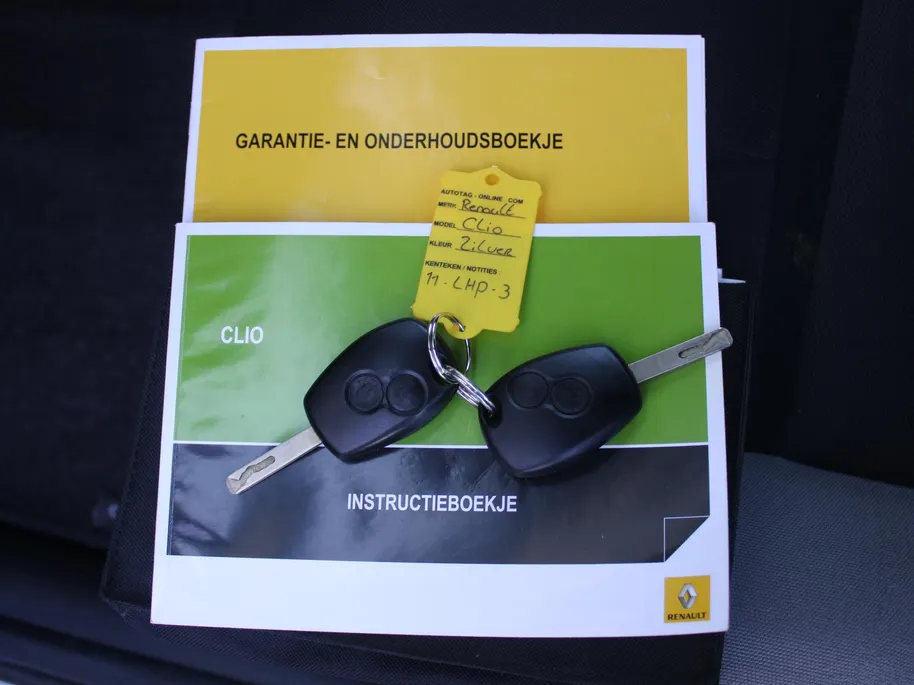 Renault Clio 1.2 Special Line | 5-Drs | Navi | Airco | Eerste eigenaar | Elek. ramen | Michelin Winterbanden |