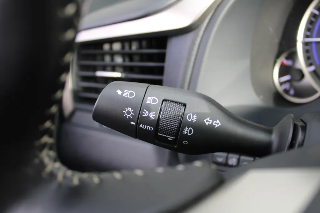 Lexus RX 450h 4WD Luxury Line | 20' LM | Navi | Camera | Leer | Schuif/kantel dak | Cruise adapt. | PDC | Stoelverwarming/ventilatie | HUD | Elek. stoelverstelling |