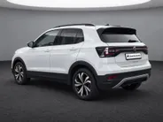 Volkswagen T-Cross 1.0 TSI 110pk DSG Life · Camera · Apple/Android Car Play · Afneembare Trekhaak · Virtual Cokcpit · Stoelverwarming ·